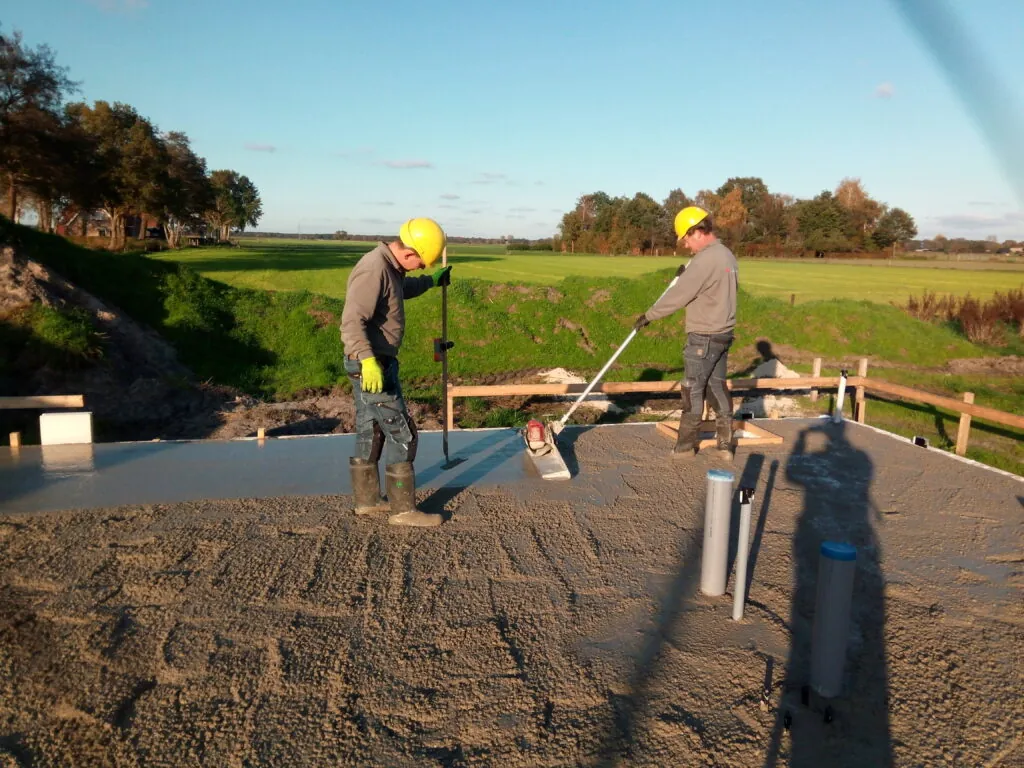 Betonvloer storten voor een houtskeletbouw woning